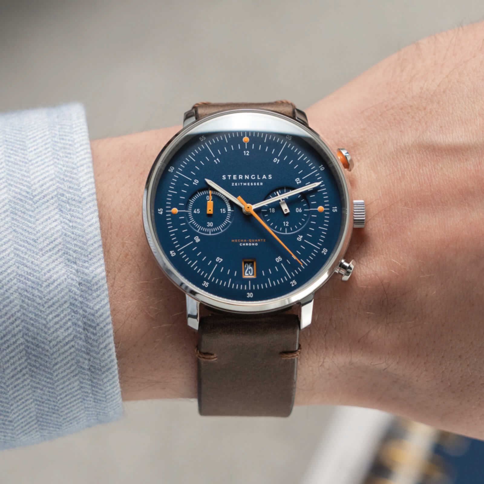Sternglas Hamburg Chrono Edition Küste Dunkelblau Silber - Leder Vintage Mokka Armband Sternglas Hamburg Chrono Edition Küste Dunkelblau Silber - Leder Vintage Mokka Armband