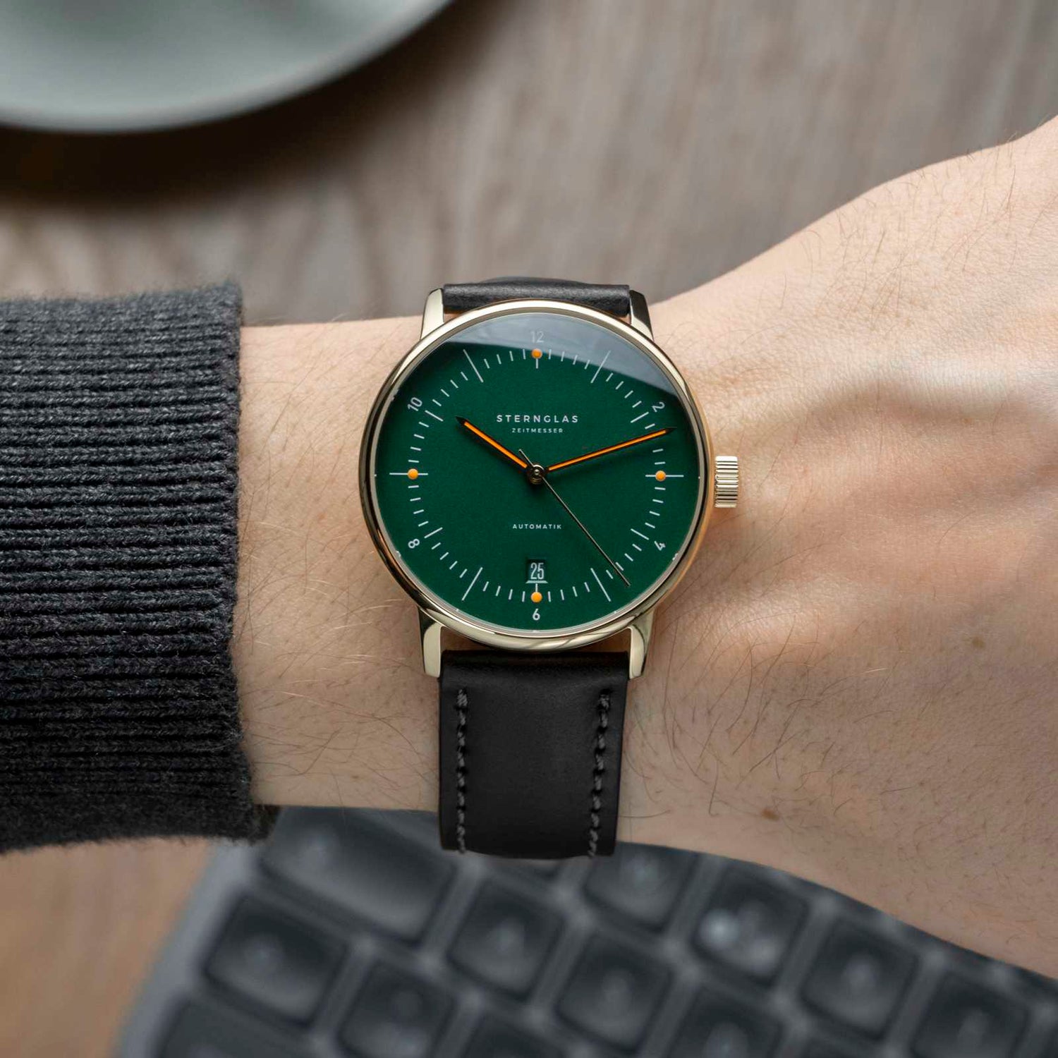 Sternglas Naos Automatik dunkelgrün gold