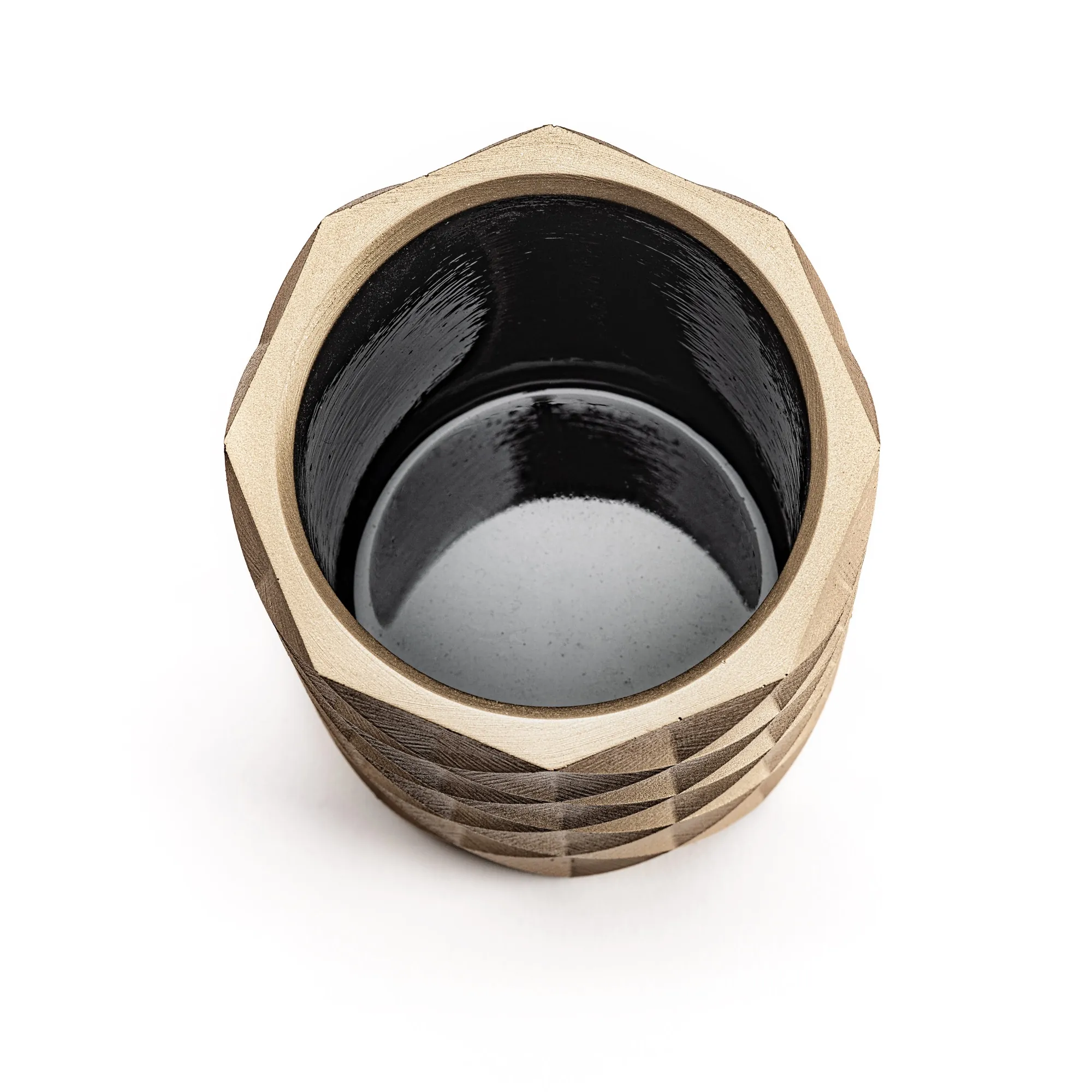 Weinkühler aus Beton gold