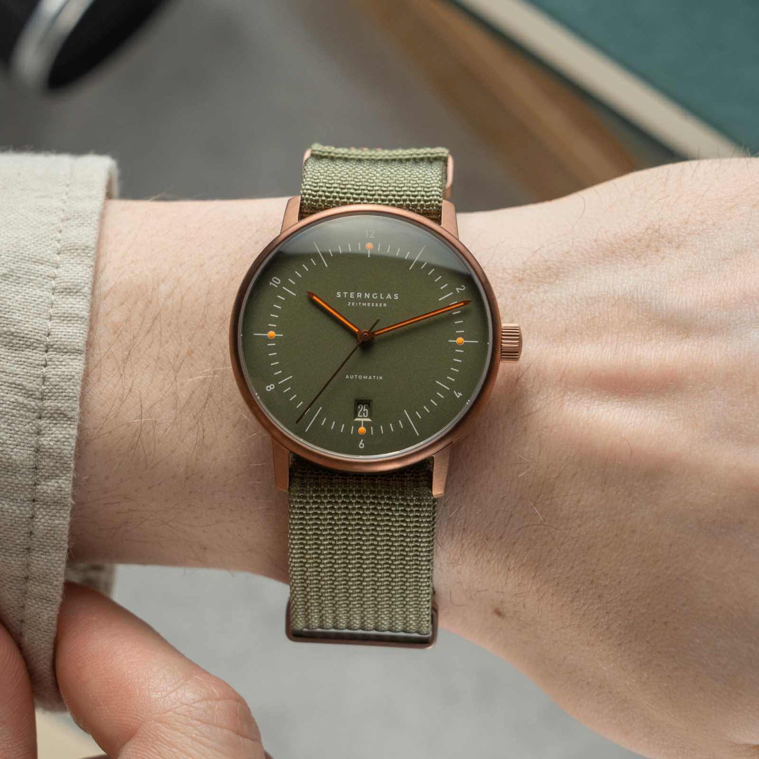 Sternglas Naos Automatik dunkelgrün bronze