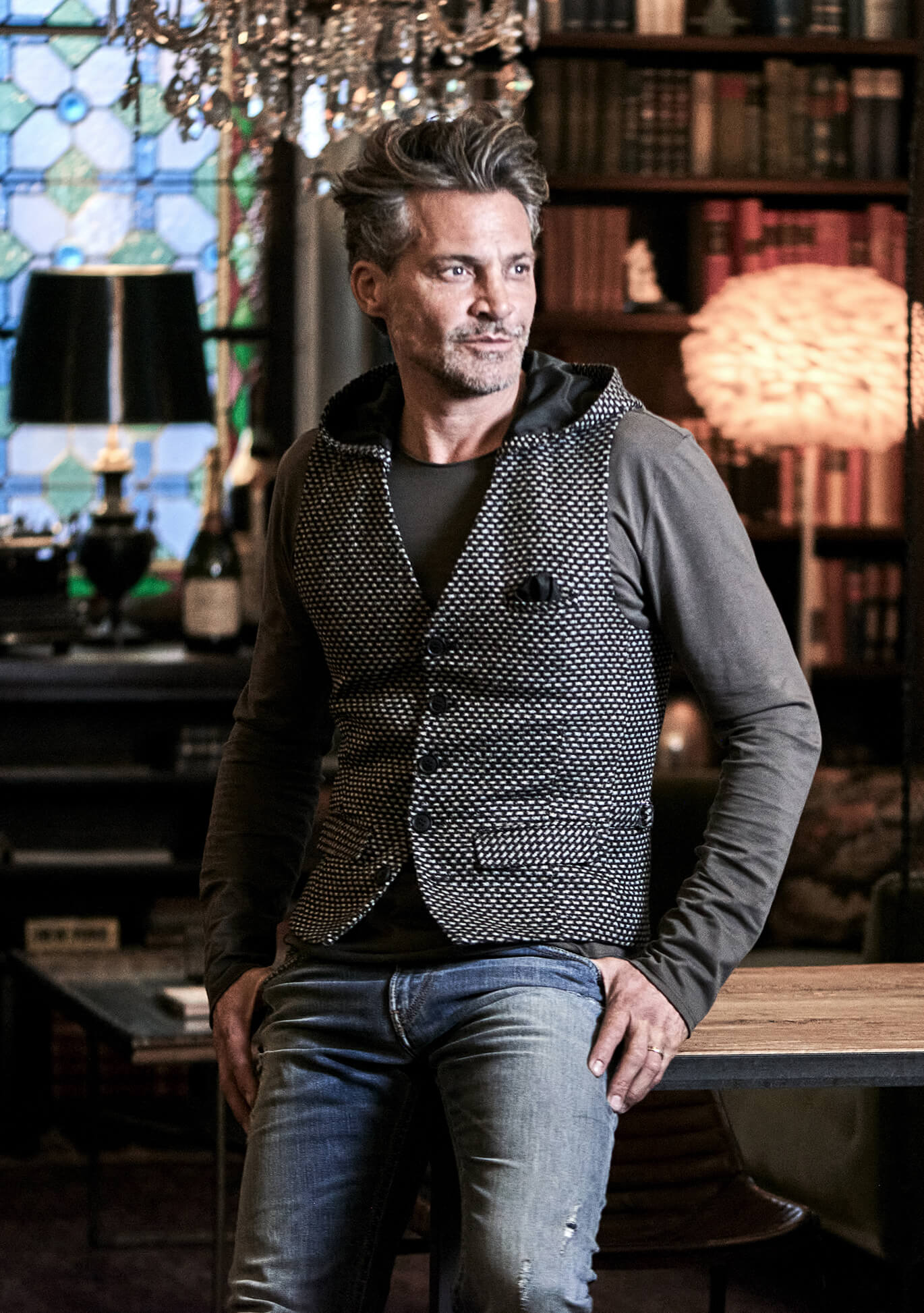 Dornschild HERRENWESTE HW24 W1-1K