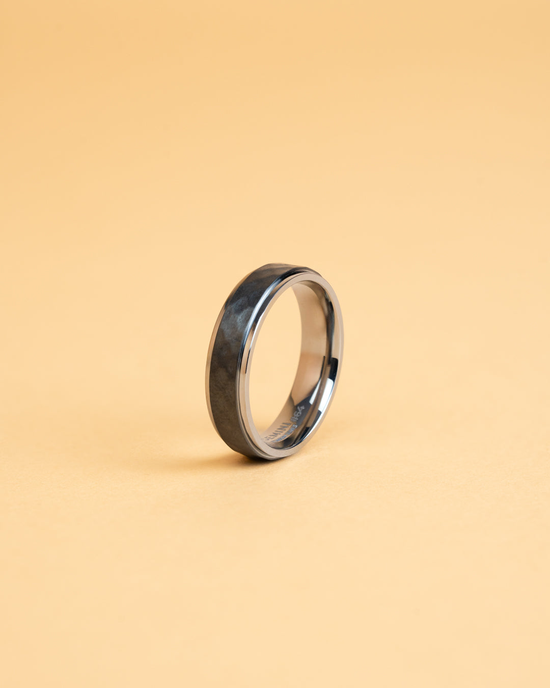 Gemini Duplus Silver Black 6 mm Titanring mit silberner und schwarzer Oberfläche
