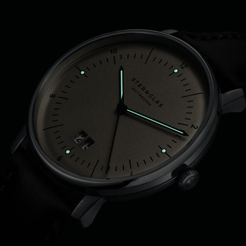 Sternglas_Naos_Großdatum_alabaster-6 Sternglas Naos Großdatum alabaster